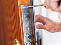 ¡Cerrajeros urgentes: abrimos tu puerta en menos de 30 minutos!