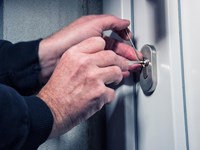 ¡Combate los robos en la vivienda con nuestros cerrajeros!