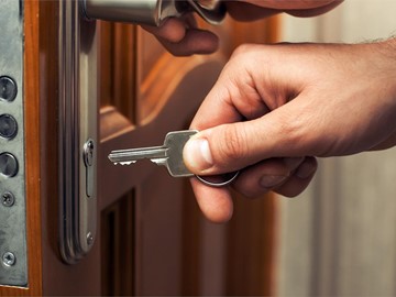 ¿Es posible una cerradura funcional y estética?