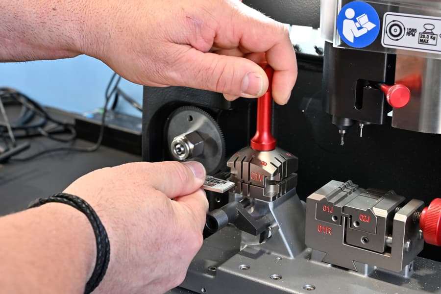 Cerrajería de hogar y vehículos en Ponteareas