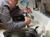 Reparaciones urgentes de fontanería y albañilería en Ponteareas
