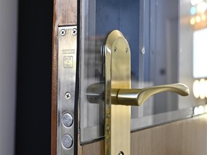 ¿Te vas de vacaciones? 5 consejos de seguridad de nuestros cerrajeros en Ponteareas